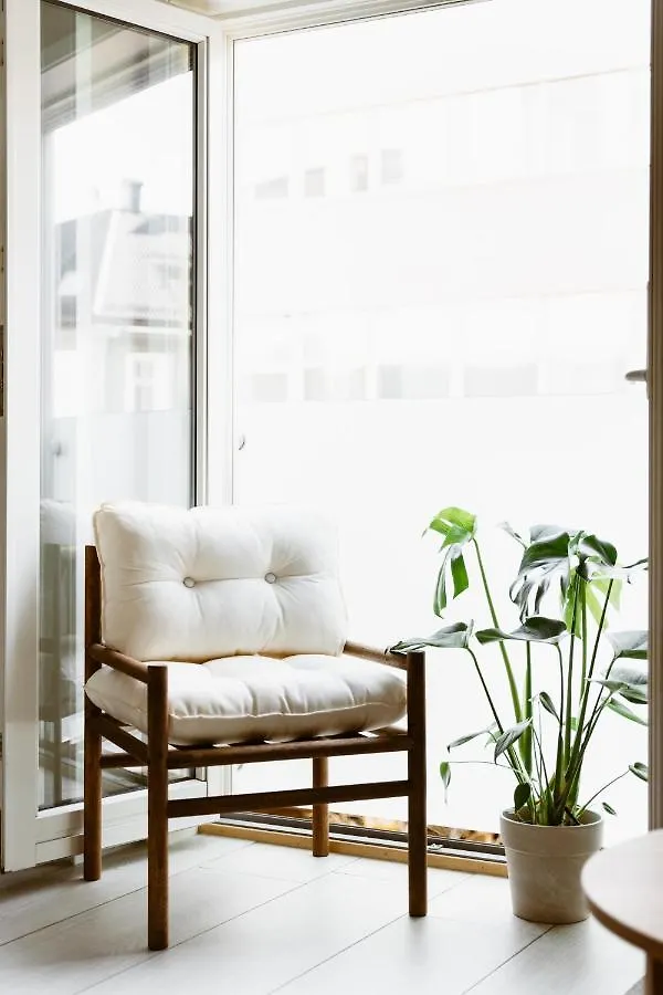 アパート Stay Urban - Scandinavian Comfort With French Balcony ベルゲン